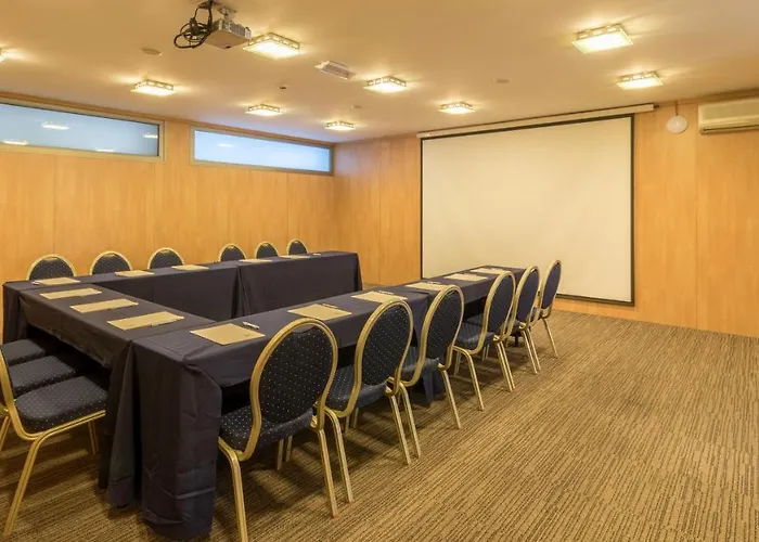 Hotel Colon Rambla 4*