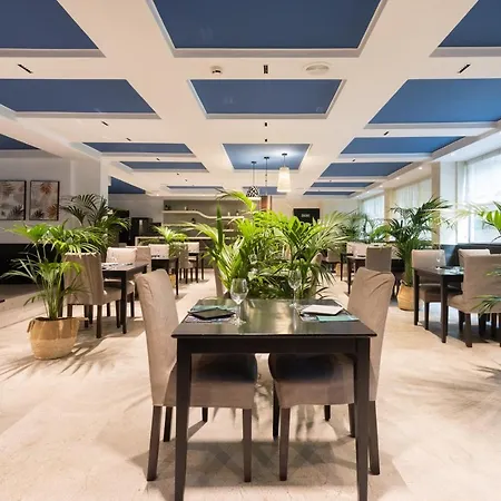 コロン ランブラ ホテル