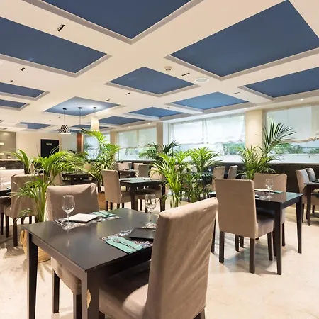 コロン ランブラ サンタクルスデテネリフェ