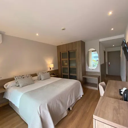 コロン ランブラ ホテル