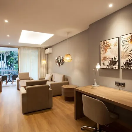 コロン ランブラ ホテル 4*