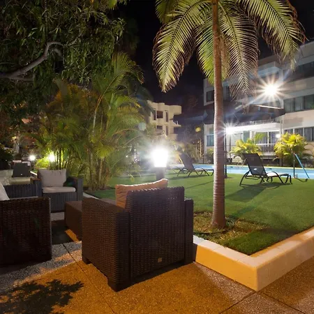 コロン ランブラ ホテル