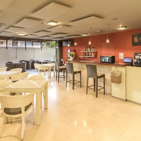 コロン ランブラ ホテル サンタクルスデテネリフェ