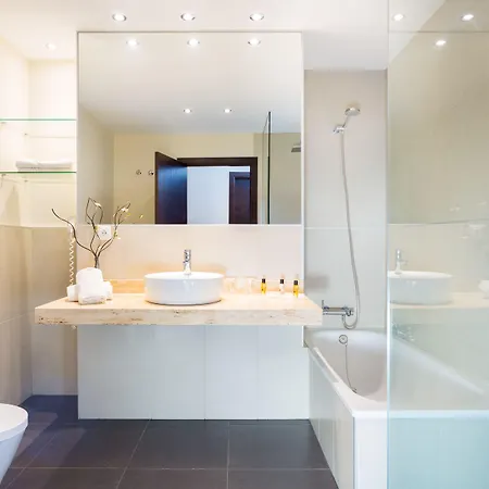 コロン ランブラ 4*