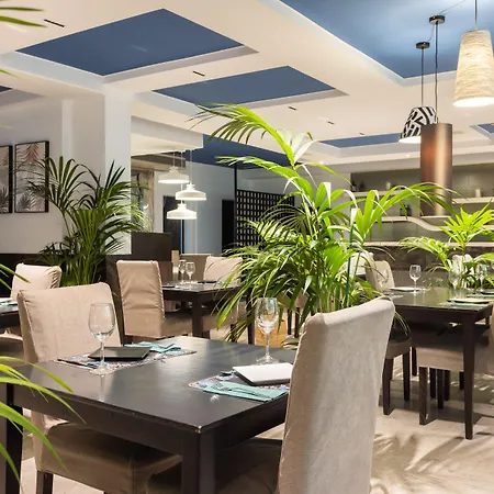 ホテル コロン ランブラ 4*