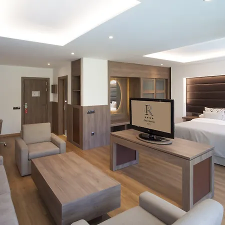 コロン ランブラ ホテル 4*