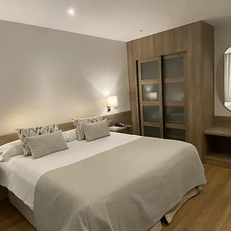 コロン ランブラ サンタクルスデテネリフェ