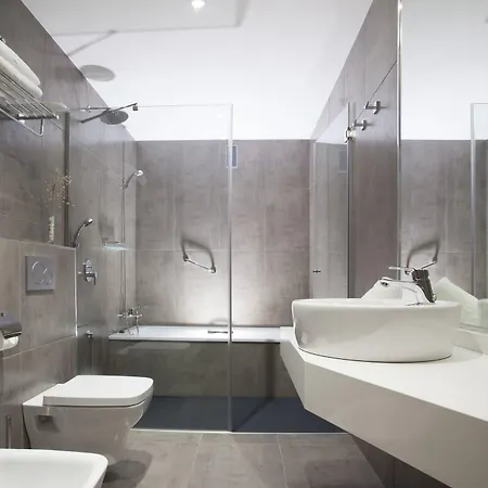 コロン ランブラ ホテル