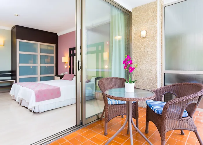 Szálloda Colon Rambla 4*